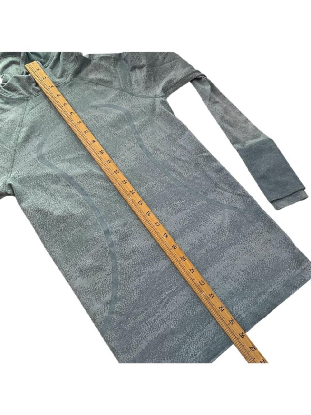 Lululemon Swiftly Speed Hooded 1/2 Zip Water Resistant Aqua Smoke Blue Womens 6 - Picture 10 of 12